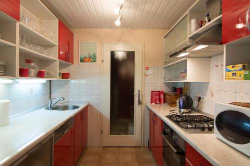 Kitchen o kitchenette sa Accommodation Zara