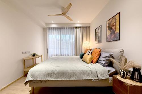 Ένα ή περισσότερα κρεβάτια σε δωμάτιο στο Laguna Beachside Retreat by IBG Property 4405