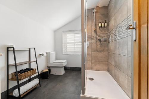 Koupelna v ubytování Stables End House