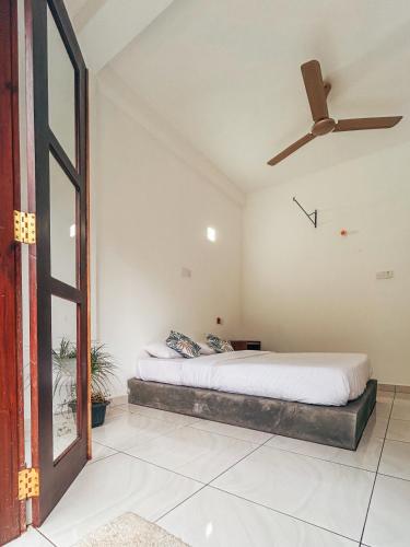 เตียงในห้องที่ Montes Ella