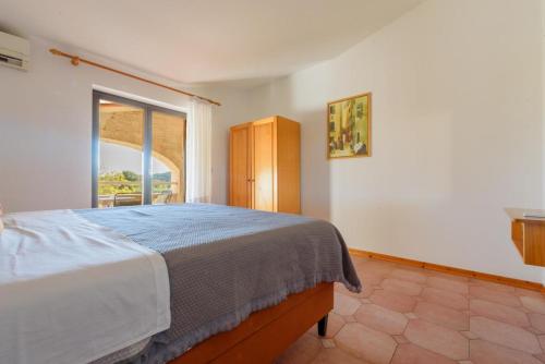 Apartment Gašpar 2 with terrace near the beach