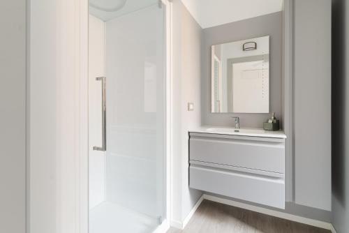 GuestHost - Modern Apartment Milano Precotto