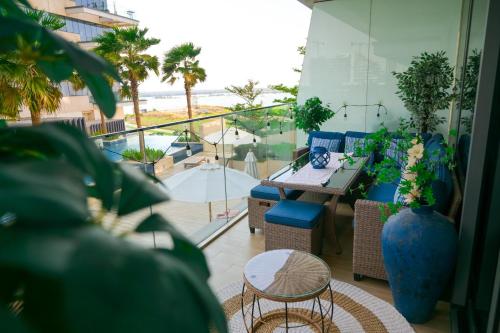 Beachside Sunset Residence
