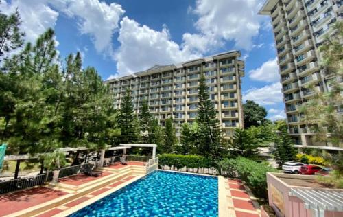 Πισίνα στο ή κοντά στο Hotel - Style Studio with balcony Davao City