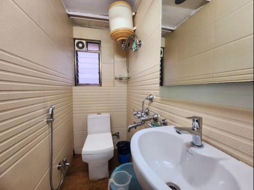 Koupelna v ubytování Hotel Raunak
