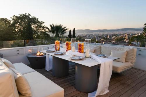 Plaka Villa with Epic Acropolis Views