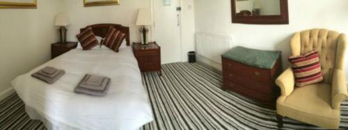 INGRAM ARMS HOTEL, HATFIELD