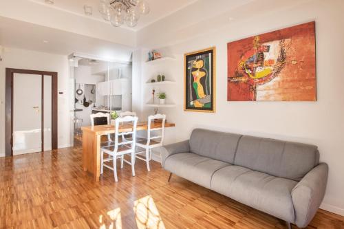 Vatican Easy Access 3 BDR Metro A Airport Link