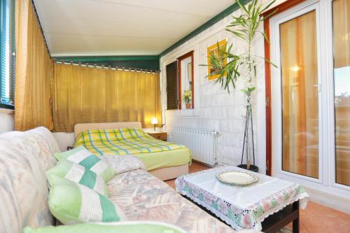 Apartments by the sea Supetar, Brac - 7549