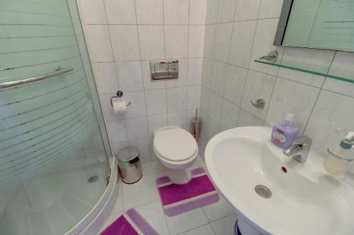 Apartments by the sea Mali Losinj, Losinj - 18322