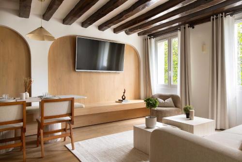 Refurbished Apartment - 2BR 6P - Chatelet