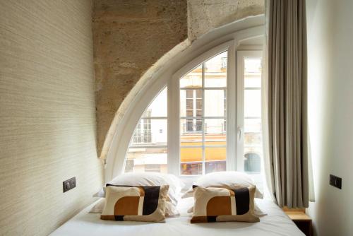 Refurbished Apartment - 2BR 6P - Chatelet