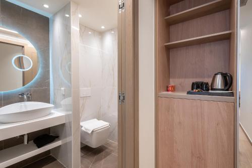 Gallery image of GRAND PATELLI in Mirina