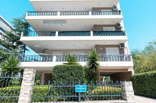 Spacious Modern 3BD Apartment