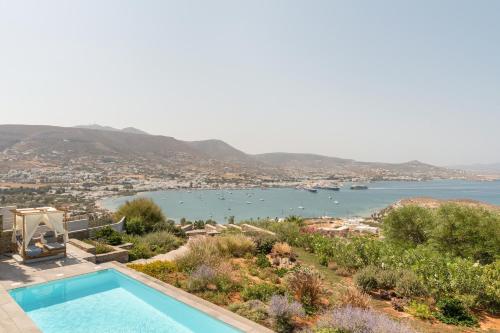 Near Parikia - 4BR Villa with Pool & View - Mirabilia