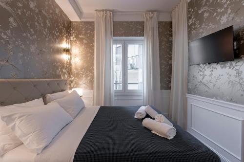 B Home - Diamond in the City Center
