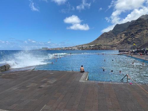 Bajamar - Apartamento junto a las piscinas naturales con terraza