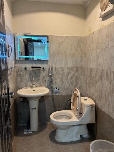 Gallery image of Burn Hall view Hotel in Abbottabad