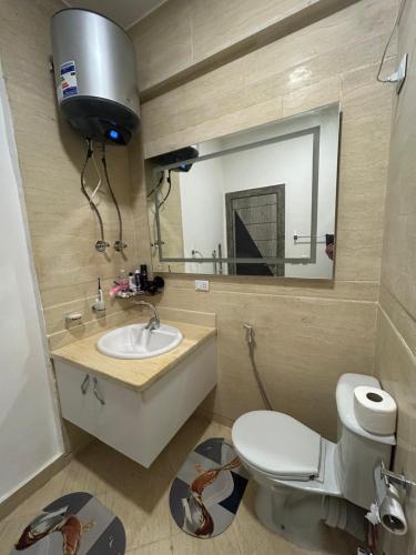 Ένα μπάνιο στο Mazari