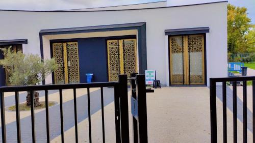 Μπαλκόνι ή βεράντα στο Colocation Chambre Meublée en face la gare de le Mée-sur -Seine