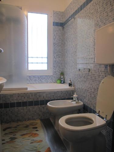 Ένα μπάνιο στο Villa Itati