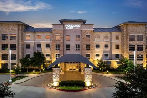an exterior view of the blackpool unite hotel at Homewood Suites Dallas-Frisco in Frisco