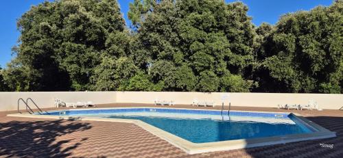 Swimmingpoolen hos eller tæt på Le Ptit Vertbois