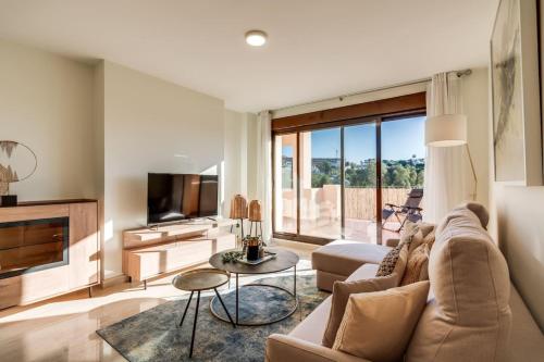 Estepona Golf 2BR Apartment - Private Terrace, Beautiful Views, Near Beach photo 10