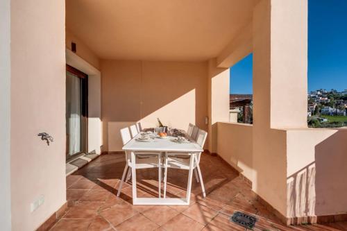Estepona Golf 2BR Apartment - Private Terrace, Beautiful Views, Near Beach photo 24