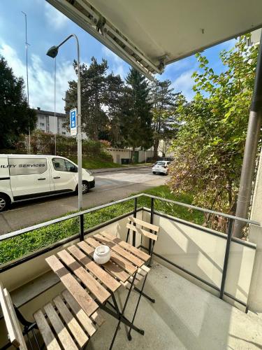 Basic Flat with Balcony in Zurich