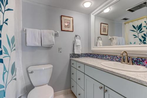 Et badeværelse på 2 Bedroom 2 Bath Club Villa