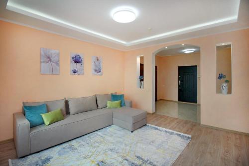 Bright &Spacious Apartment Almaty South