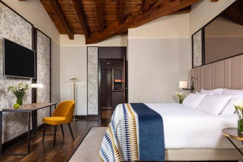 NH Collection Madrid Palacio de Tepa photo 51