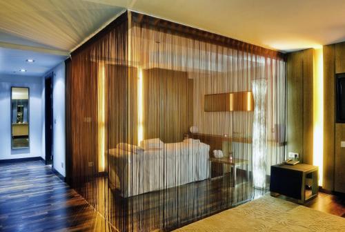 NH Collection Madrid Palacio de Tepa photo 54