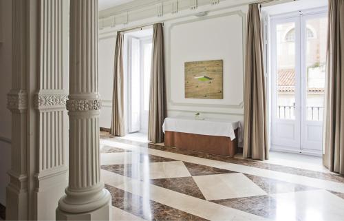 NH Collection Madrid Palacio de Tepa photo 71