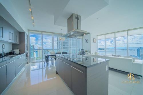 Foto dalla galleria di Lavish Condo Breathtaking Views a Miami