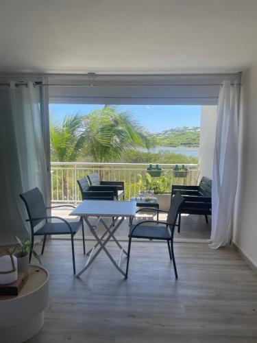 Grand Studio Mont Vernon Saint-Martin