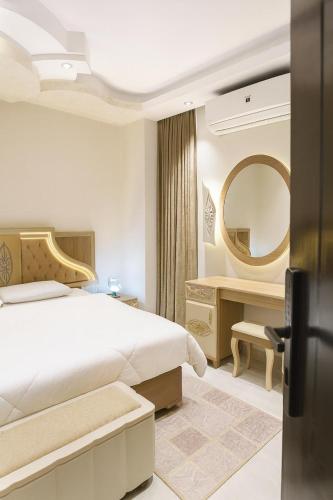 Cozy Furnished Apartment in B6