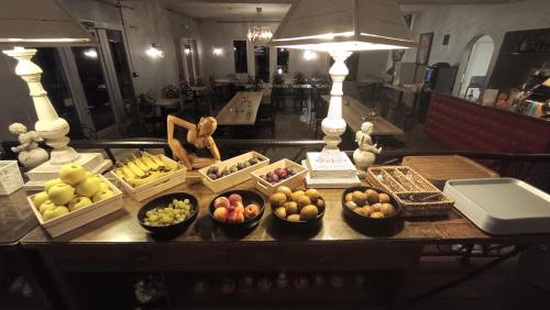 サン・カンタン・ファラヴィエにあるLa Roselièreの果物の盛り合わせ