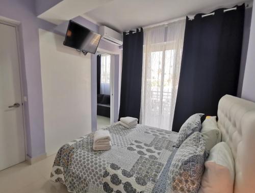 Ένα ή περισσότερα κρεβάτια σε δωμάτιο στο Condo 1bdr 1bth 210