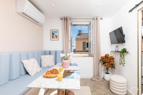 La Touraque by Evasion Riviera, Vieil Antibes, Remparts