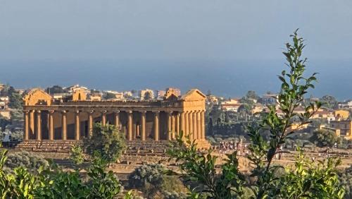 Σημείο ενδιαφέροντος κοντά σε αυτός ο ξενώνας