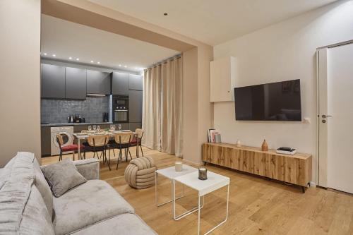 New Apartment 2 bedrooms center of Paris by Studio prestige