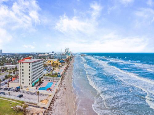 an aerial view of the beach and ocean at Harbour Beach Resort 503 in Daytona Beach