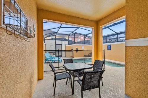 Wonderful 4 bed Family Home with Private Pool photo 27