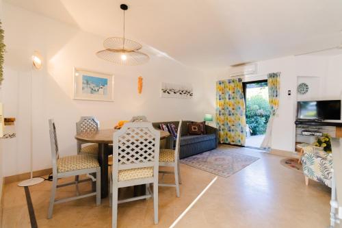Acolhedora Vila 371, 3 quartos, Balaia Golf Village