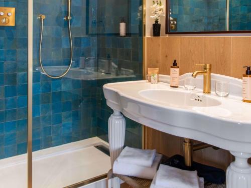 Ένα μπάνιο στο Hotel Mercure La Baule Majestic