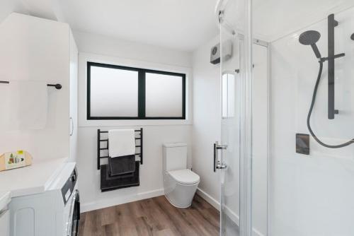 Vannituba majutusasutuses Charming A-Frame Retreat in Historic Arrowtown