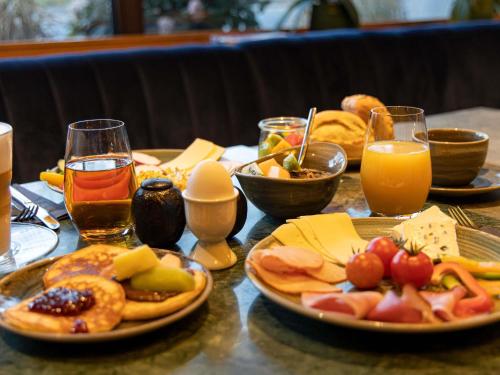 Jídlo v hotelu nebo okolí