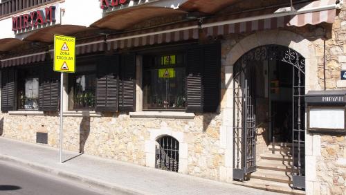 Pension Hostal Miryam (Spanje L Escala) - Booking.com